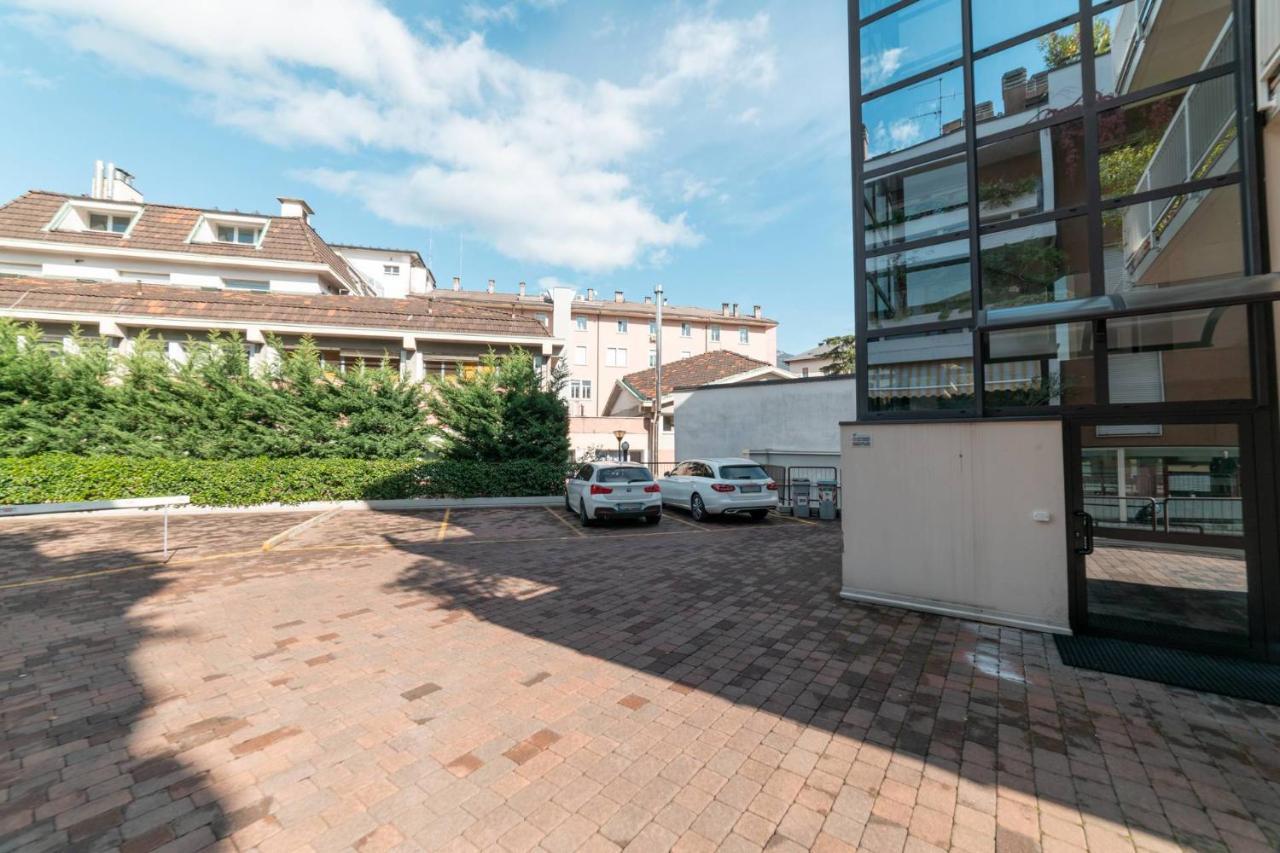 YUGOGO MILANO 25 Trento Centro Exterior foto